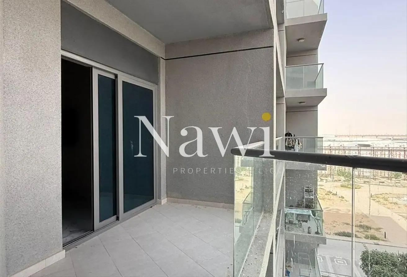 Fully Upgraded 1 Bedroom | Bright Living Area