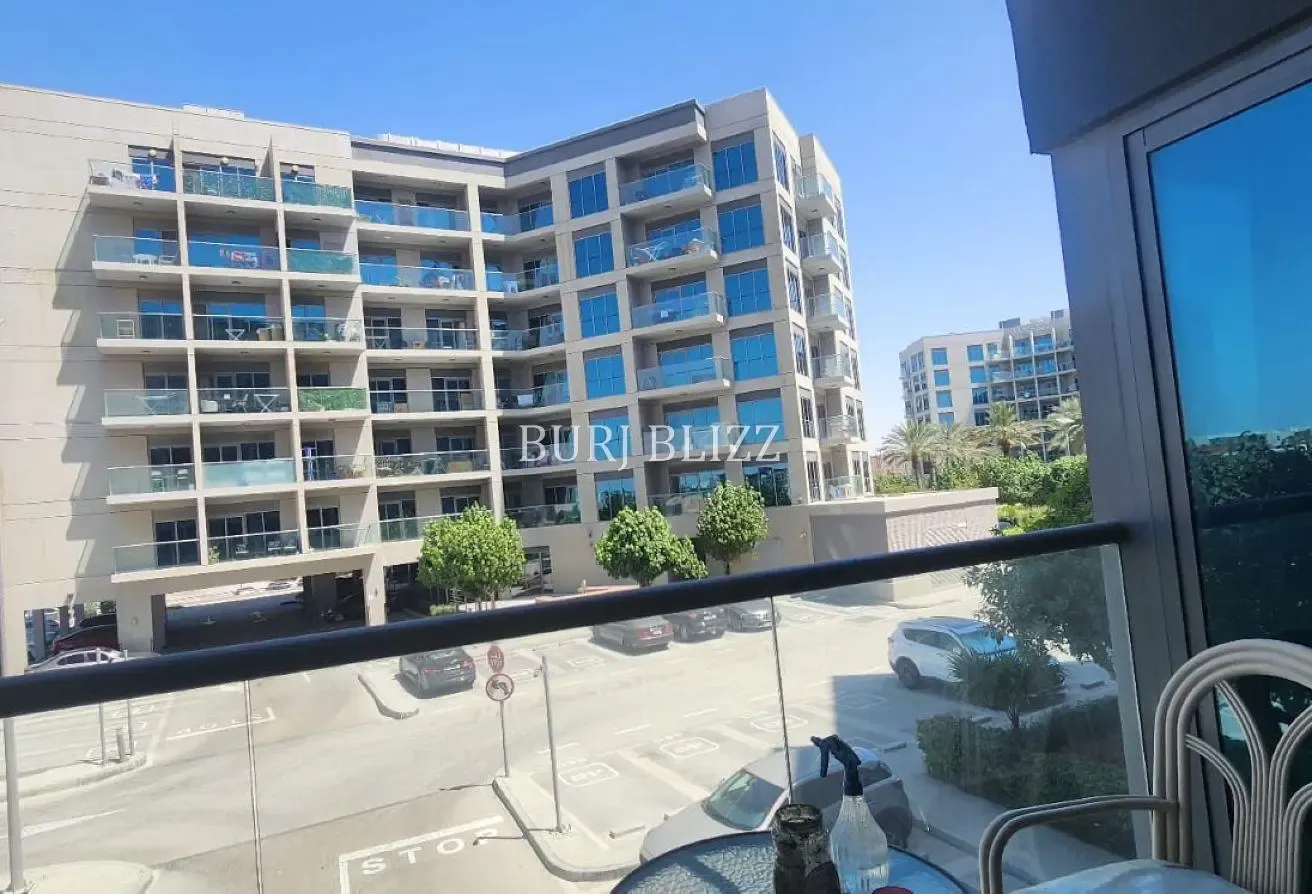 Fully Furnished 1BR | Stylish | Balcony |Low Floor