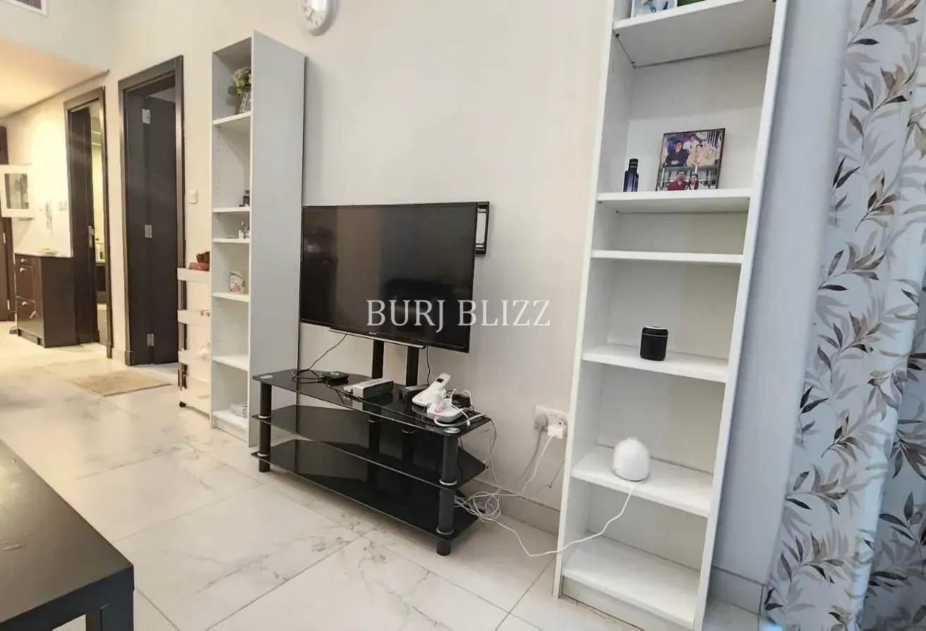 Fully Furnished 1BR | Stylish | Balcony |Low Floor
