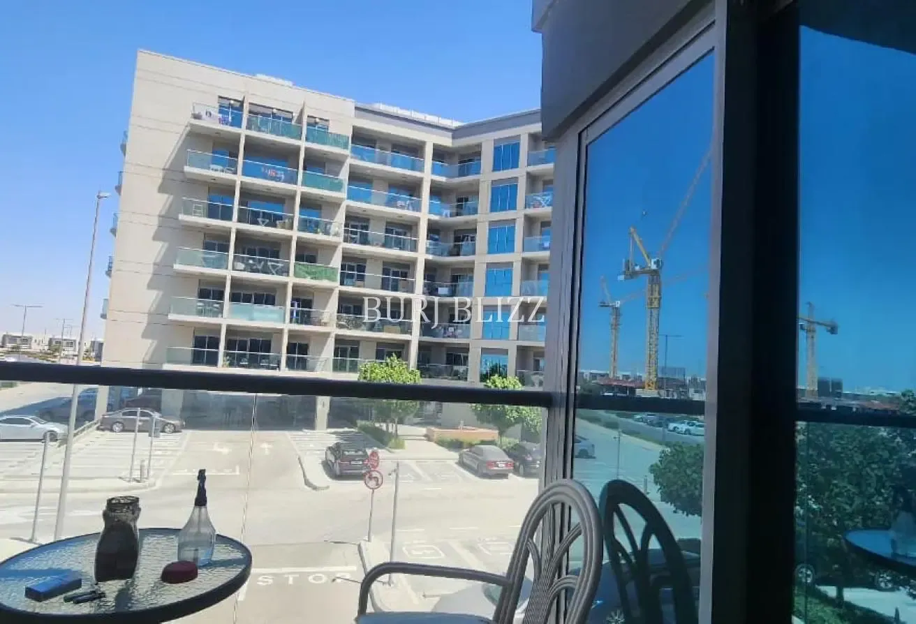 Fully Furnished 1BR | Stylish | Balcony |Low Floor