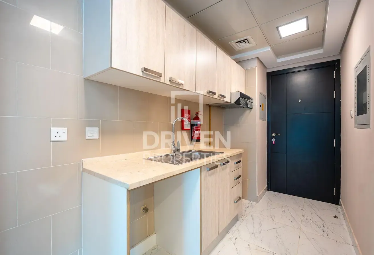 Modern Layout | Serene Living | Mid Floor