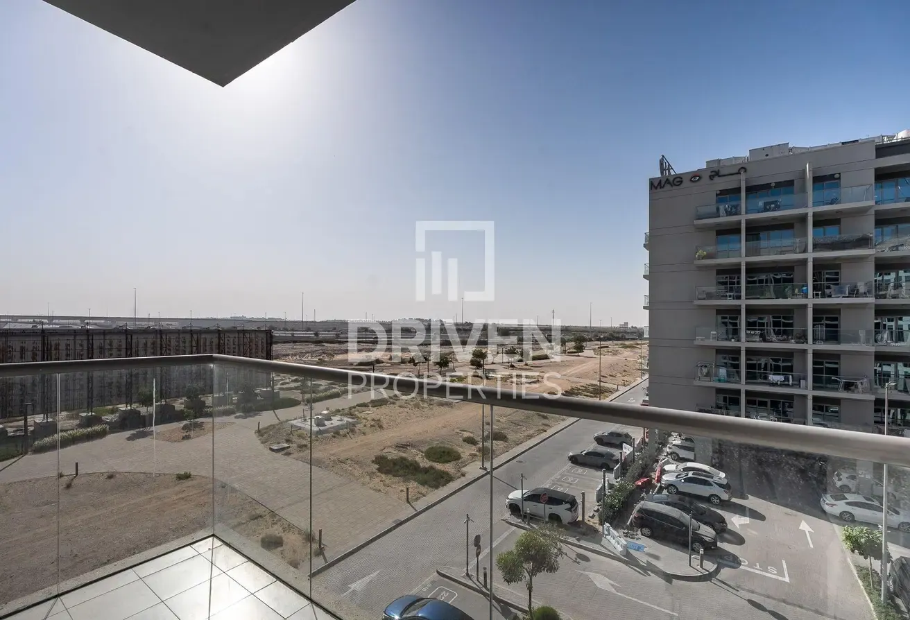 Modern Layout | Serene Living | Mid Floor