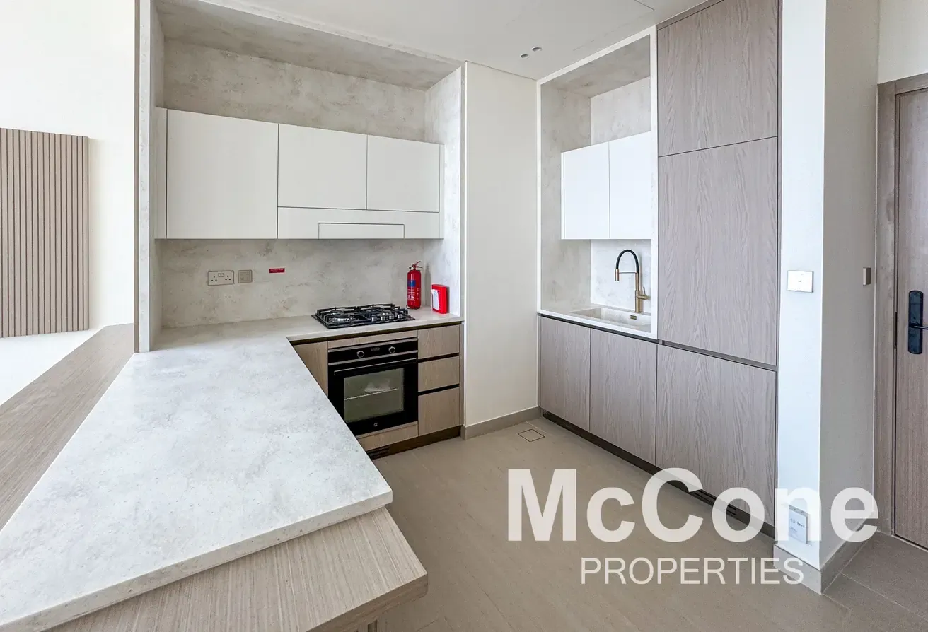 High Floor | Private Pool | Spacious