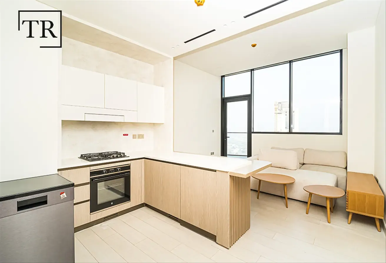 Furnished | Elegant Finishes | Wide Layout | 4Chqs