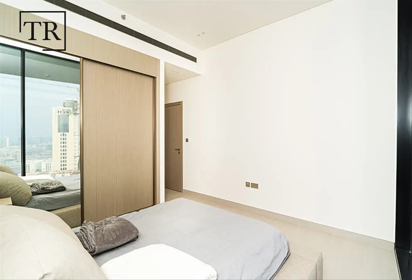 Furnished | Elegant Finishes | Wide Layout | 4Chqs