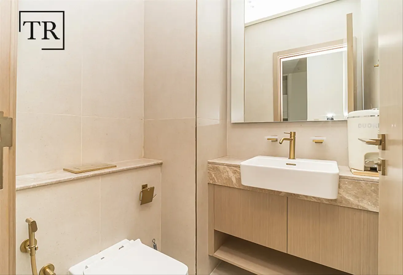 Furnished | Elegant Finishes | Wide Layout | 4Chqs