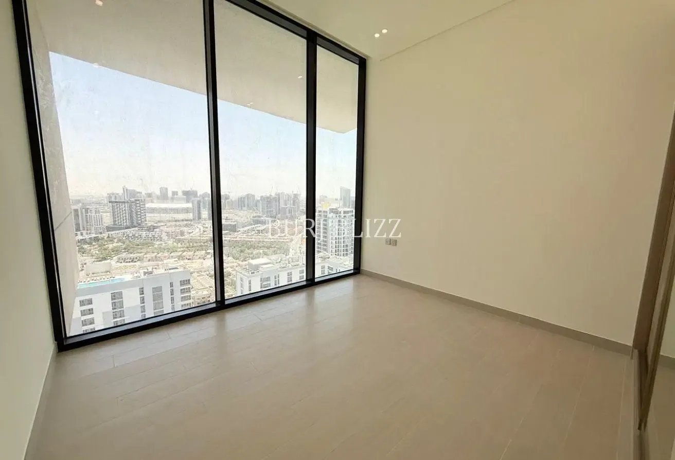 Luxurious Living | Private Pool | Vacant