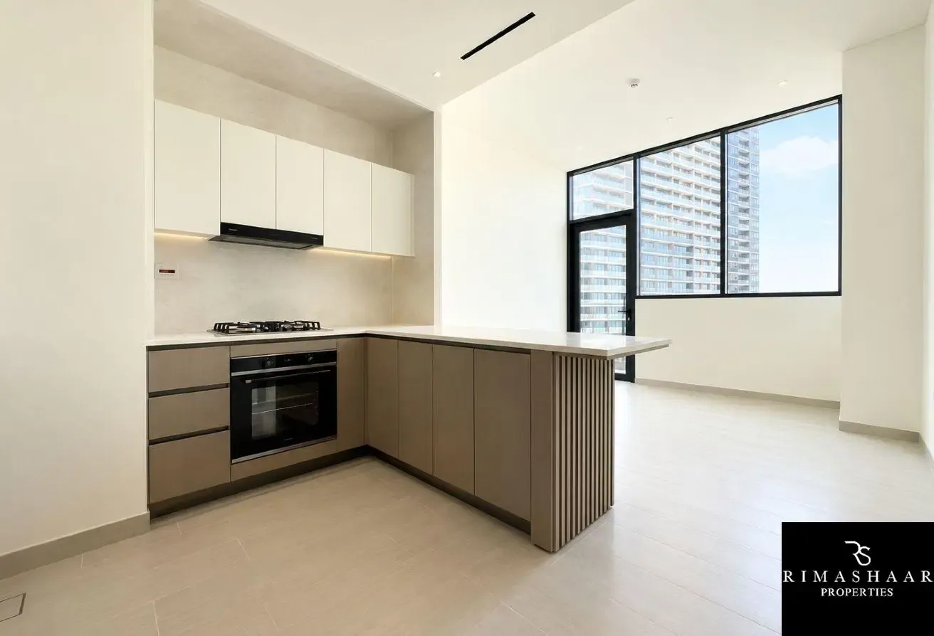 1BR+Study | Private Pool | Vacant | High Floor