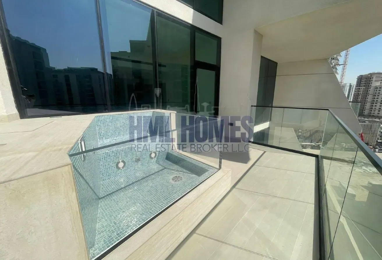 PRIME LOCATION | BRANDNEW | LUXURY LIVING
