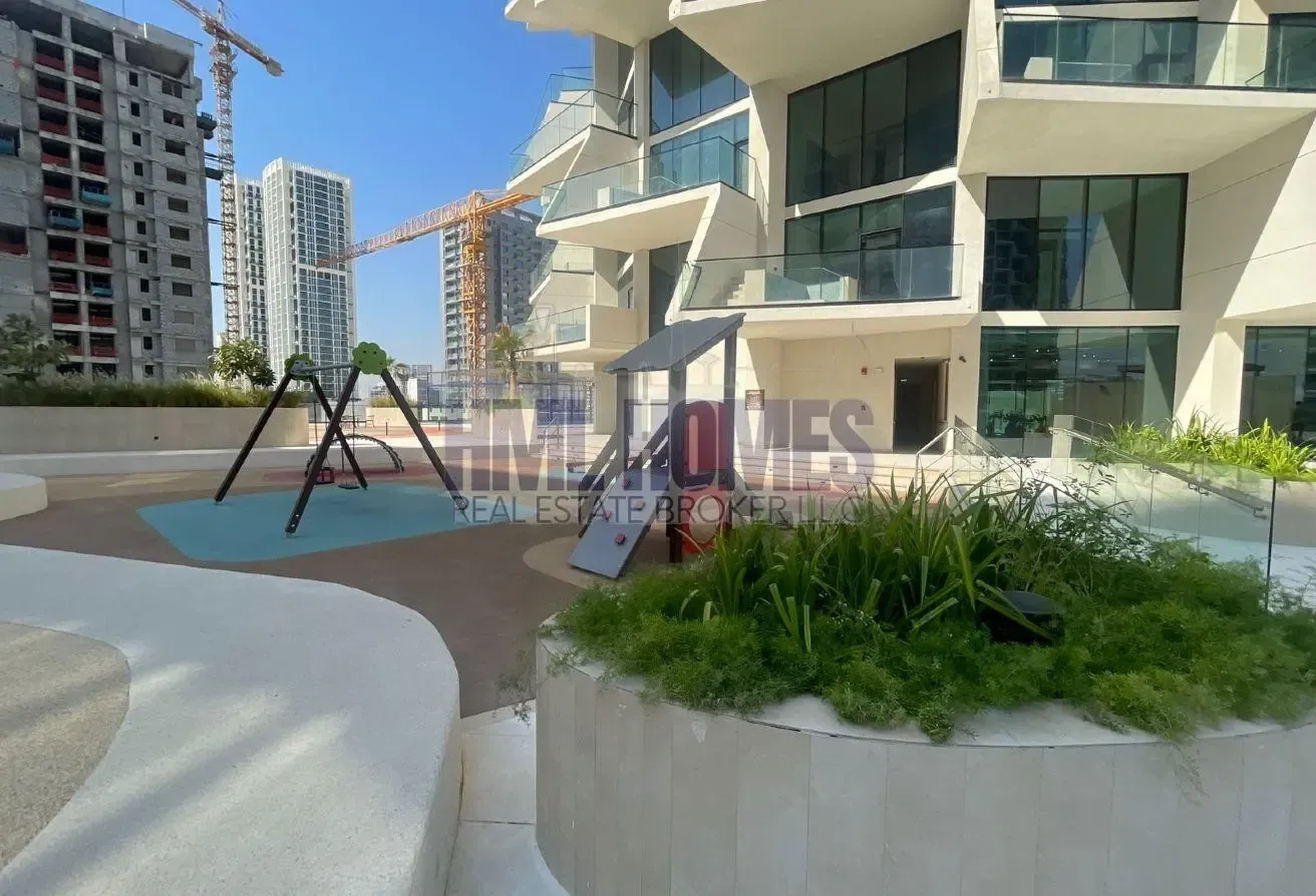 PRIME LOCATION | BRANDNEW | LUXURY LIVING