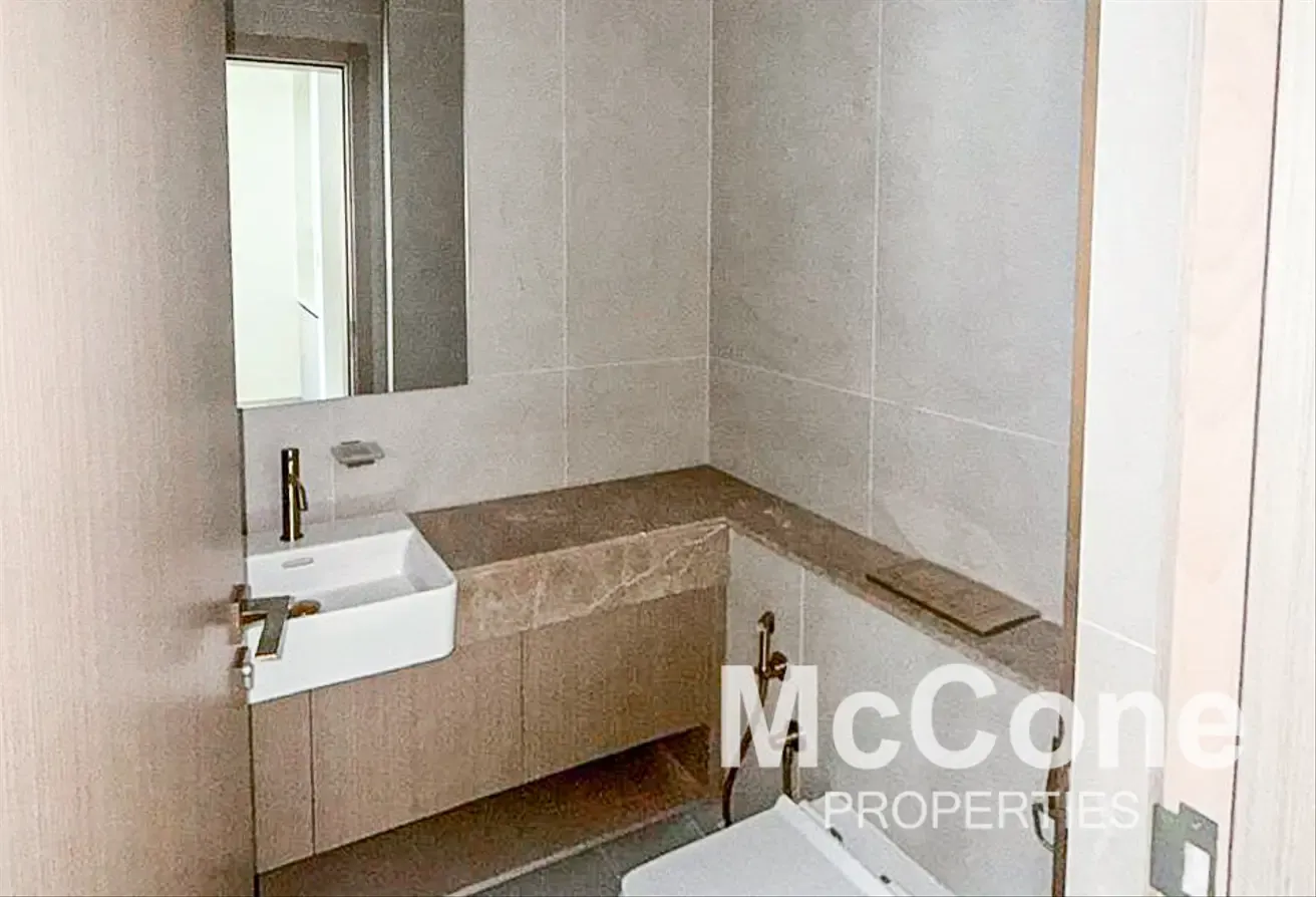 Luxury | Private Pool | Brand New | Vacant
