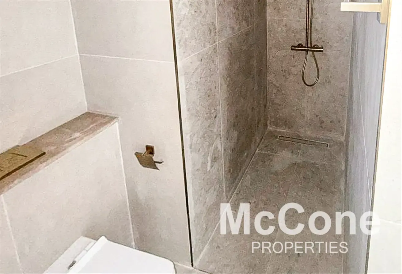 Luxury | Private Pool | Brand New | Vacant