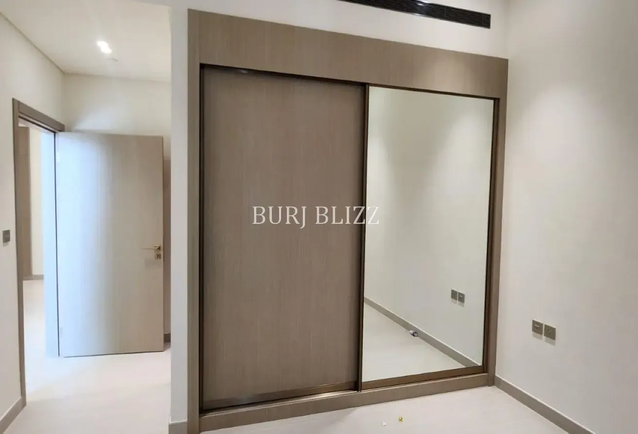 1BHK+Maid | High Floor | Private Pool