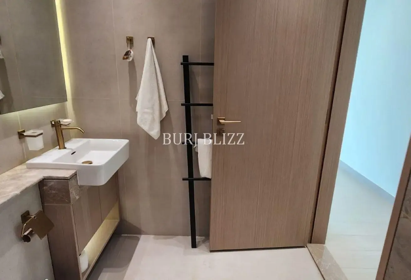 1BHK+Maid | High Floor | Private Pool