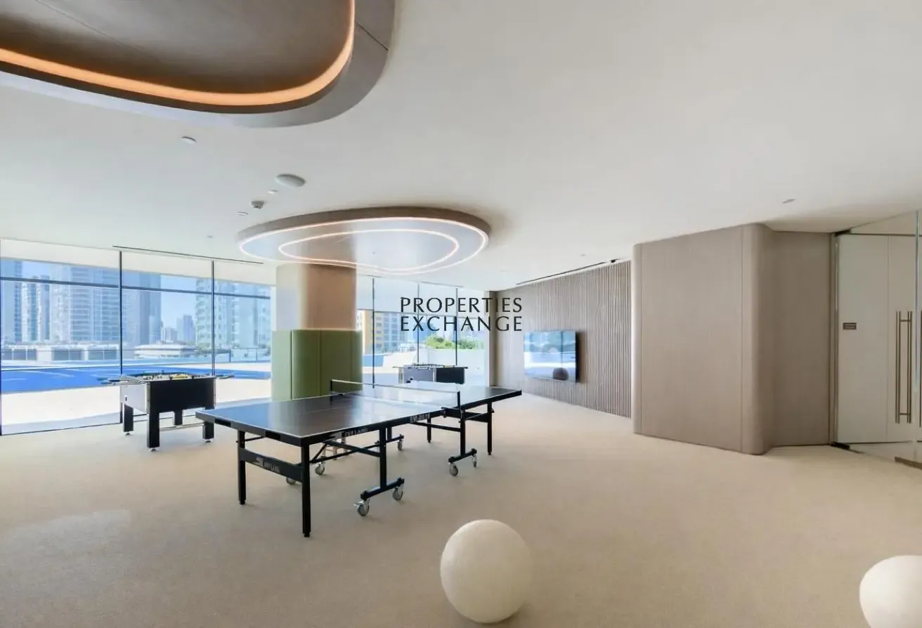 High-Floor | Private Pool | Skyline View