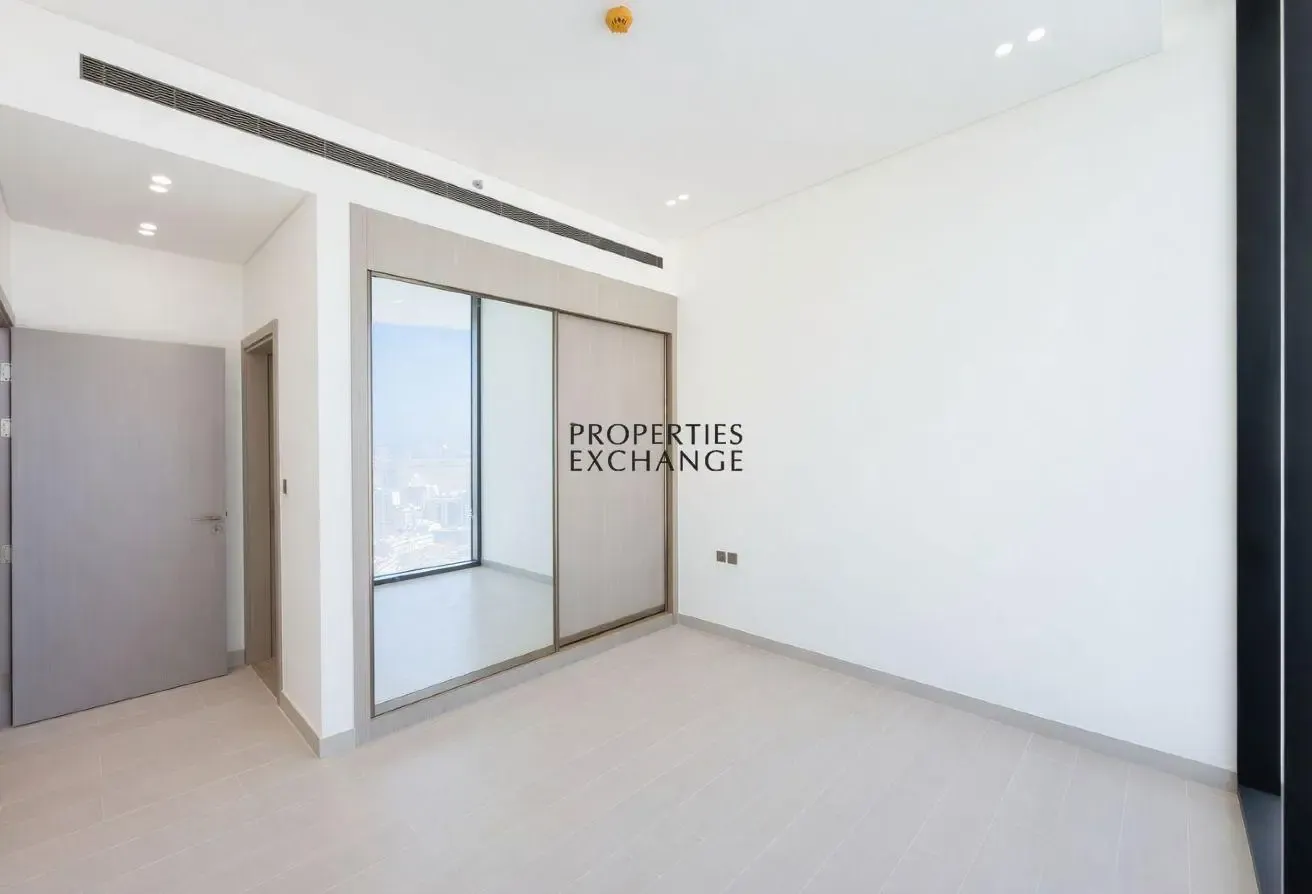 High-Floor | Private Pool | Skyline View