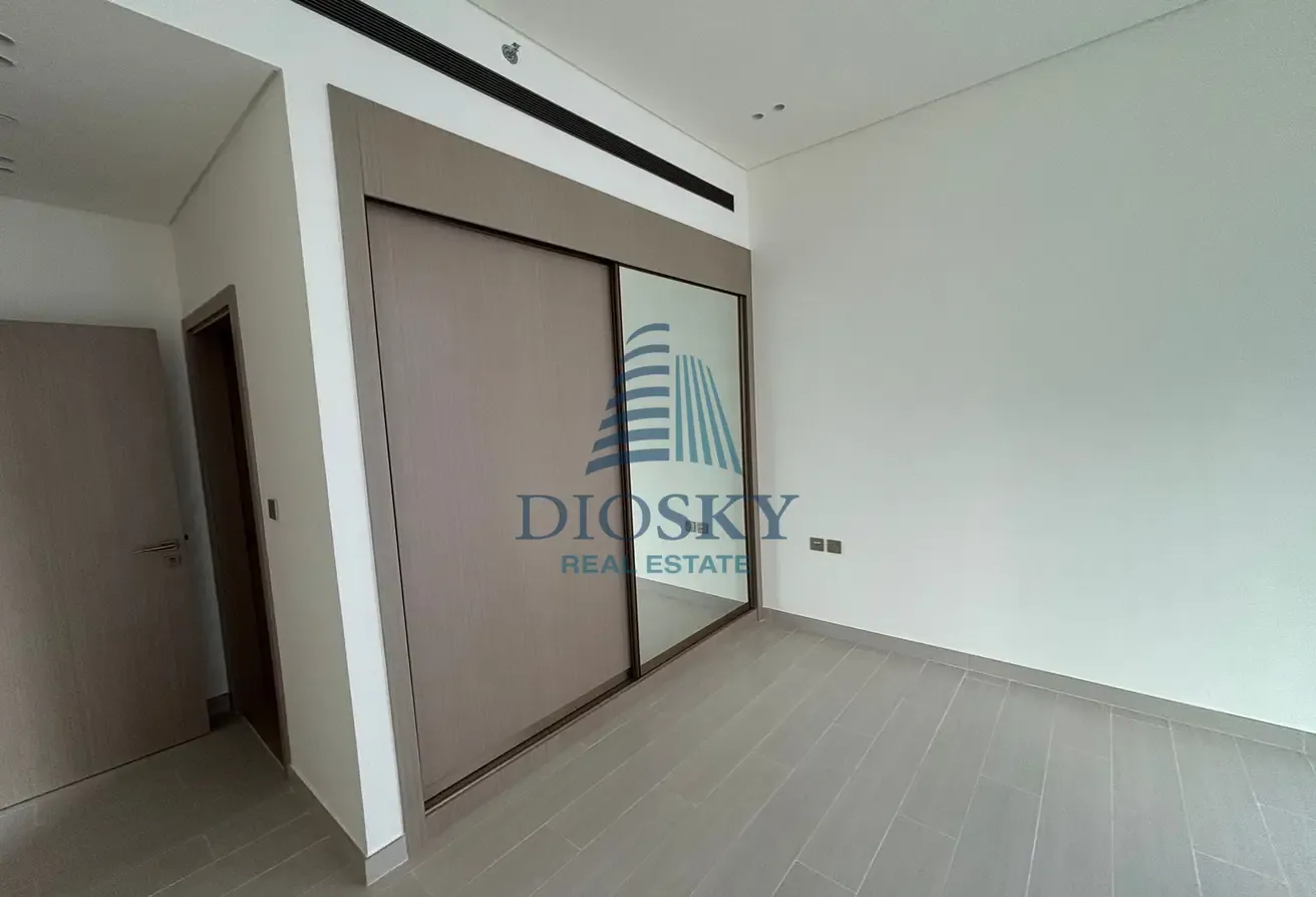 Brand New | Premium Finishing | Vacant & Ready