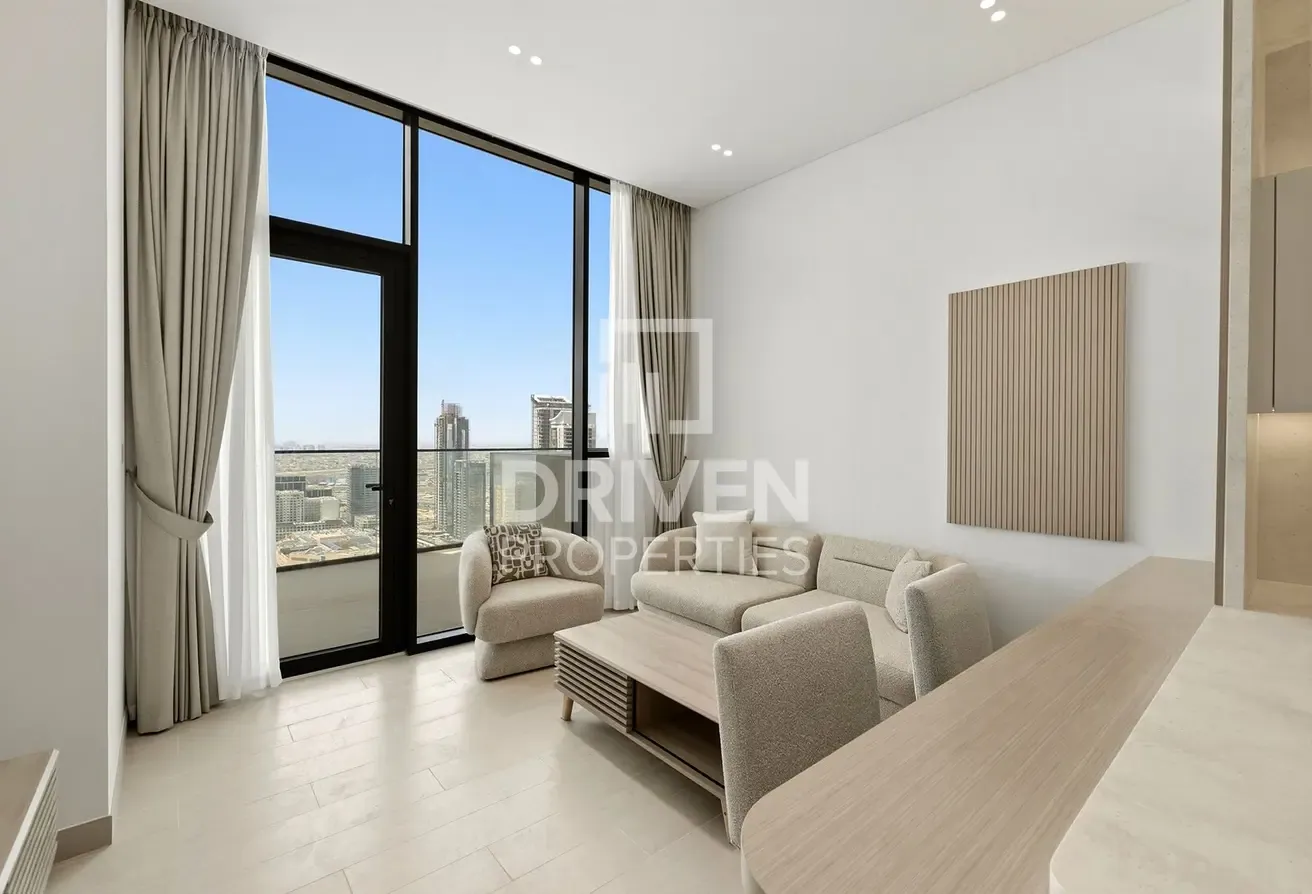 Furnished | High Floor| Multiple Cheques