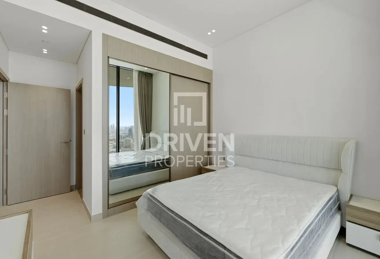 Furnished | High Floor| Multiple Cheques