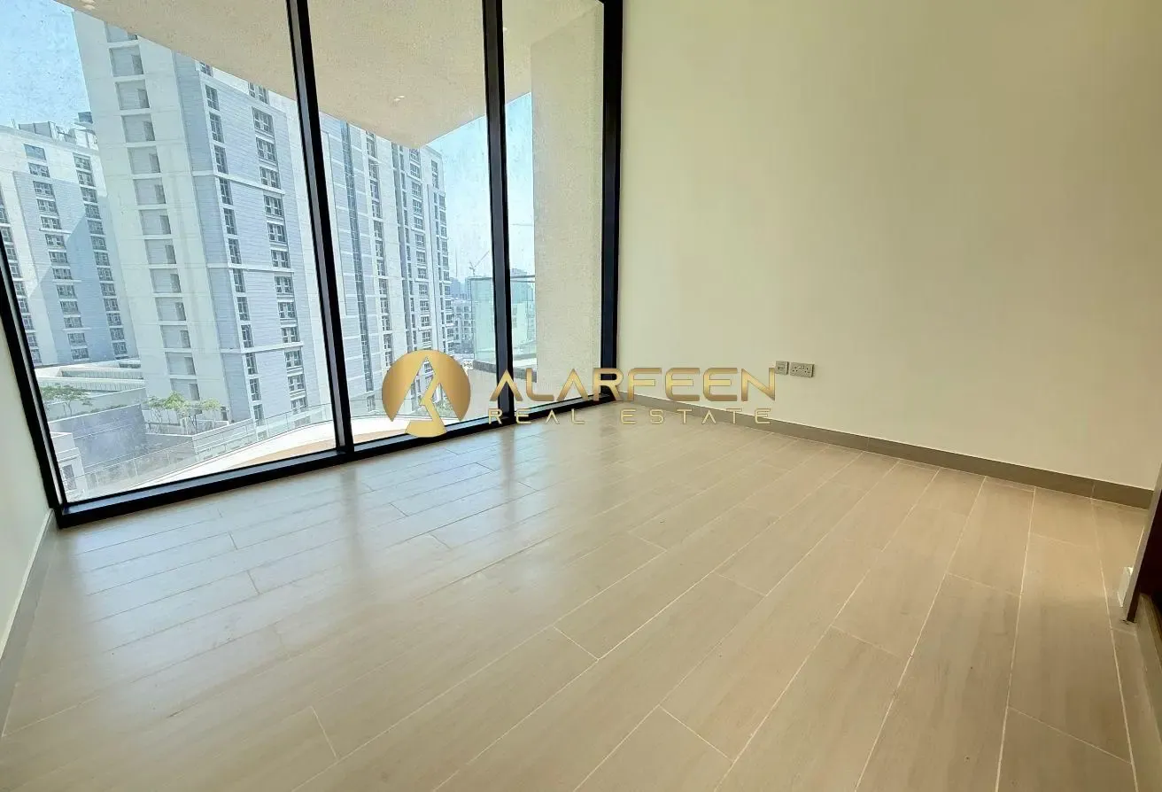 Amenities View | Fitted Kitchen | Bright Unit
