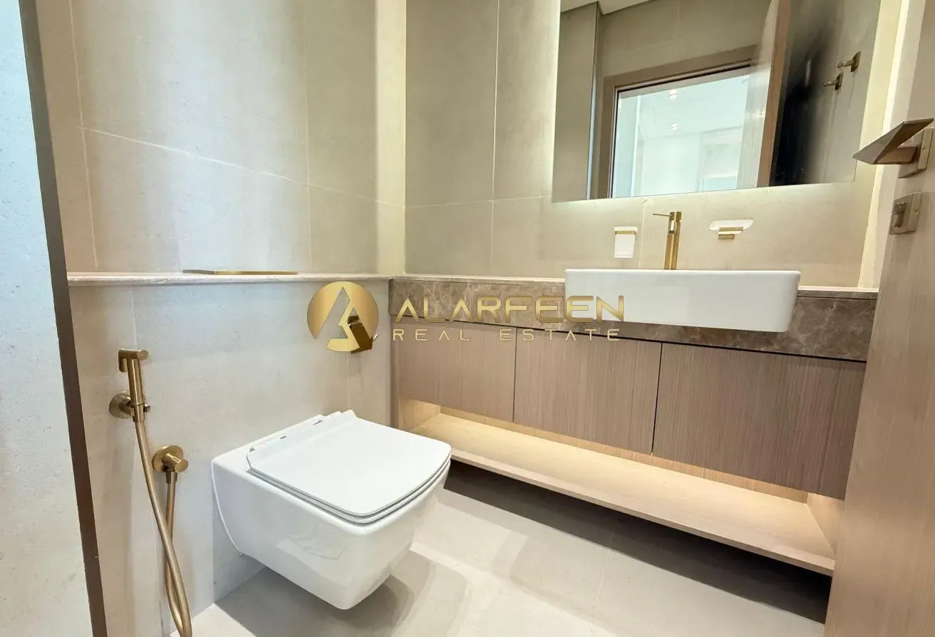 Amenities View | Fitted Kitchen | Bright Unit