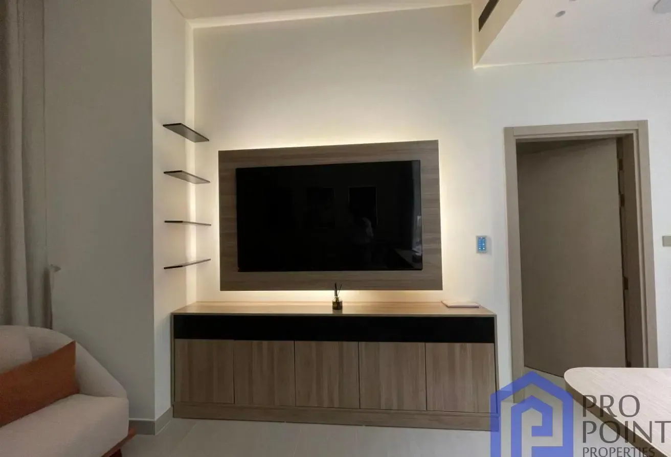 1 BR Apartment in Binghatti Phantom with Pool