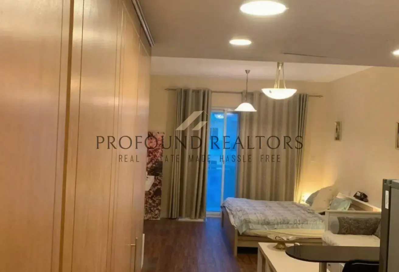 Ready to move in | Best Deal | Bright & Spacious