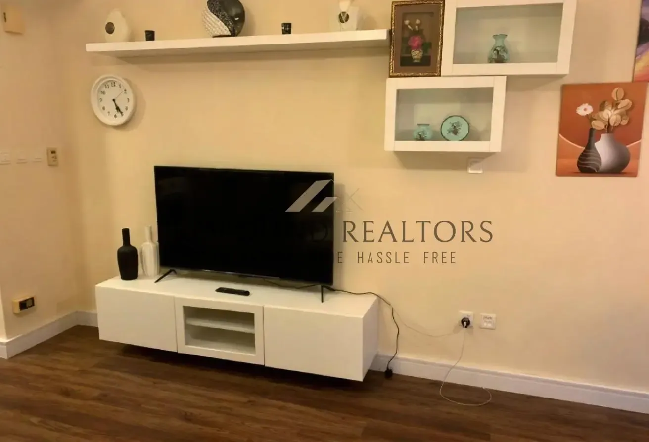 Ready to move in | Best Deal | Bright & Spacious