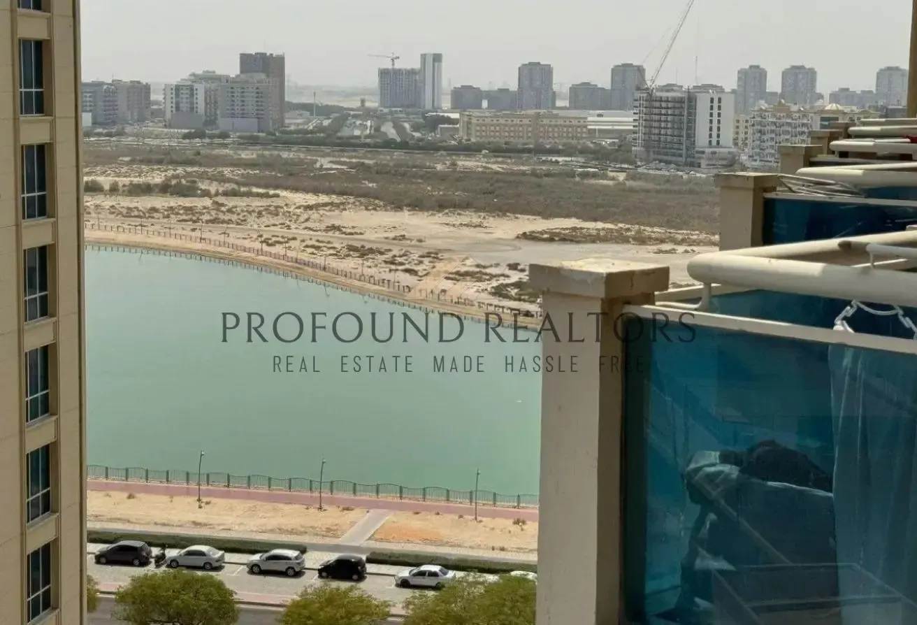 Ready to move in | Best Deal | Bright & Spacious