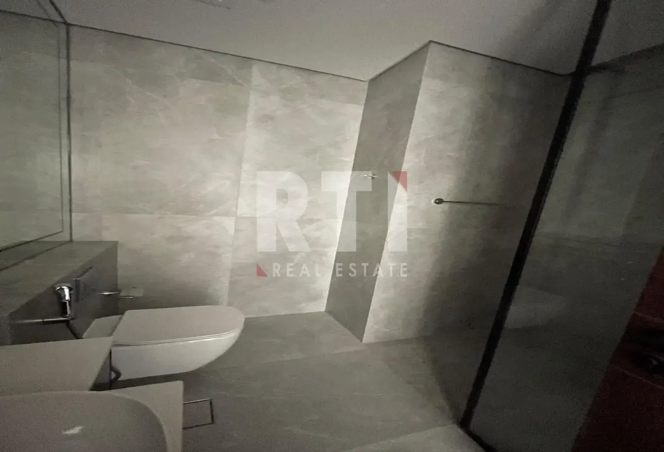BRAND NEW | HUGE LAYOUT | UNFURNISHED | CHIC LIVING
