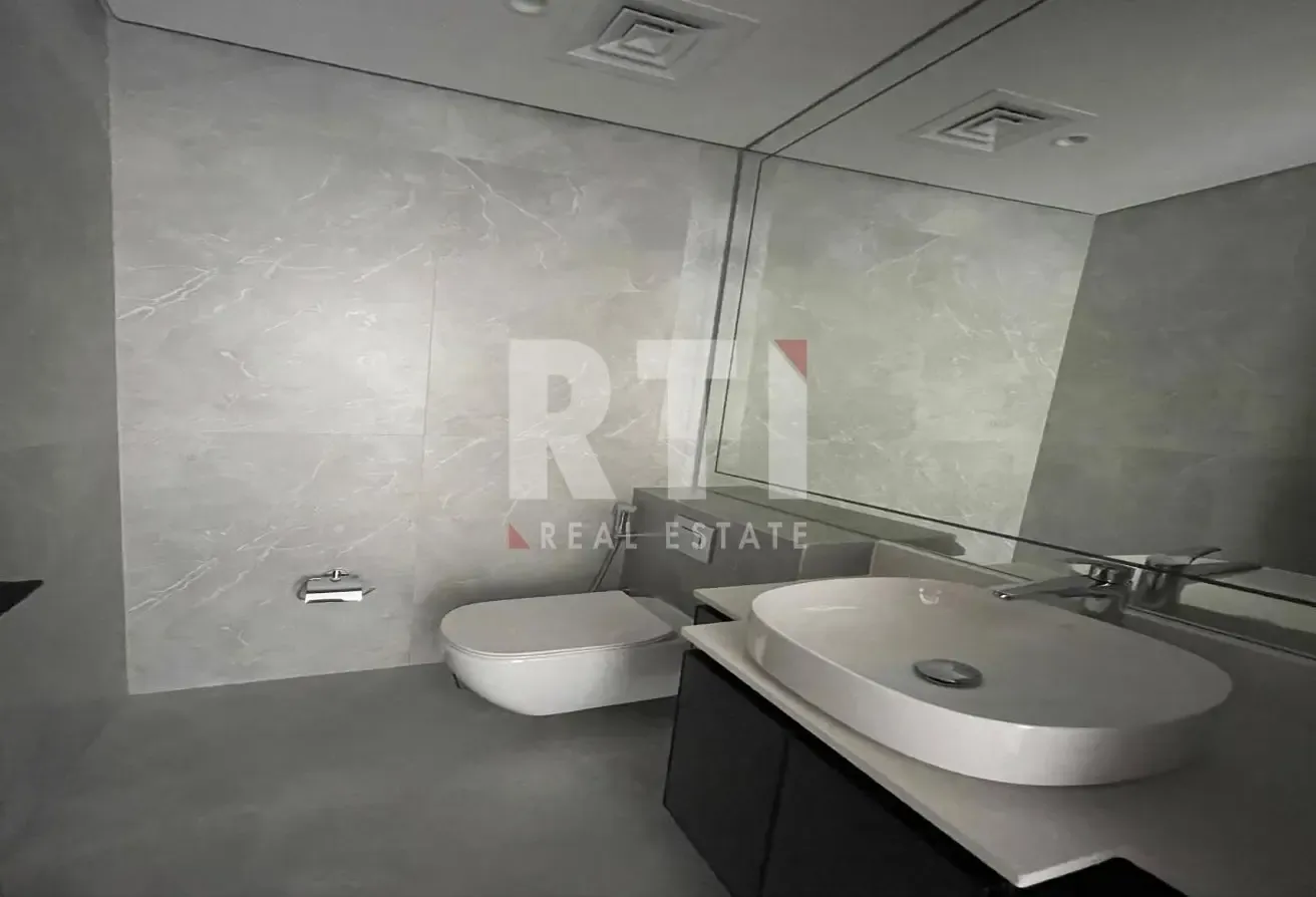 BRAND NEW | HUGE LAYOUT | UNFURNISHED | CHIC LIVING