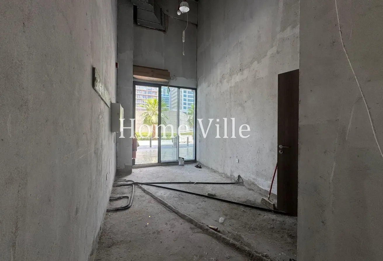 Ready and Vacant I Prime Location I Park View