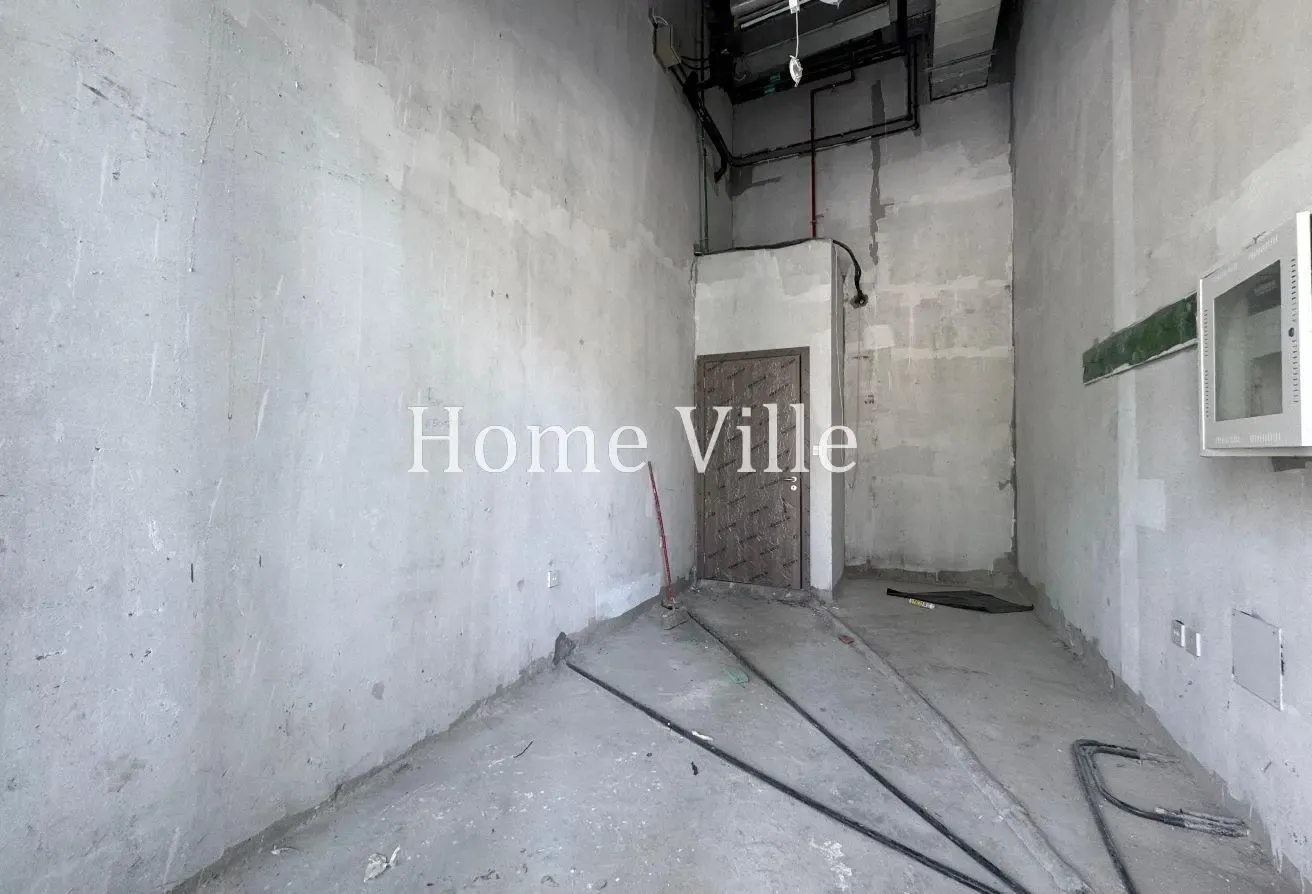 Ready and Vacant I Prime Location I Park View