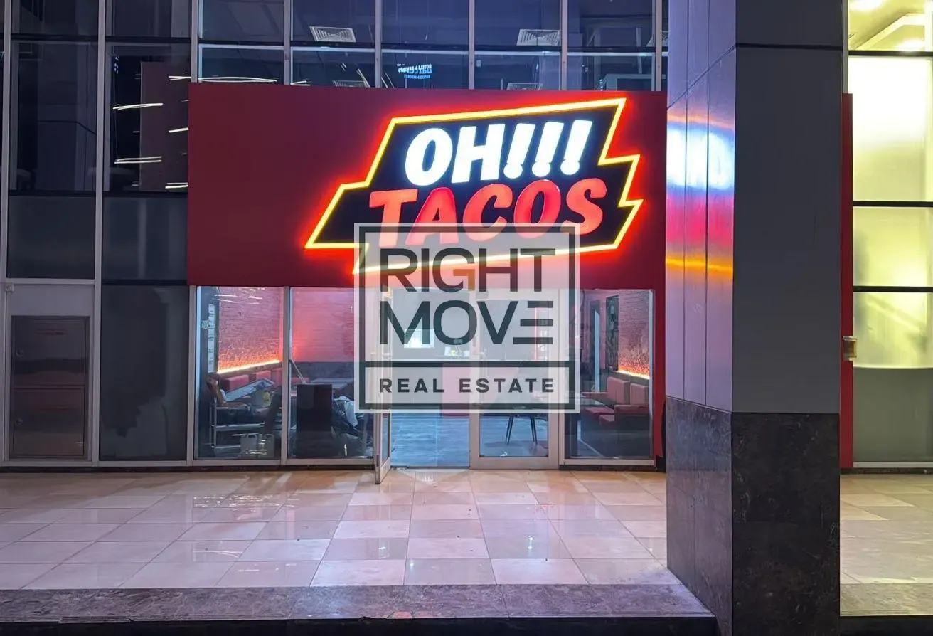 FOR SALE | VACANT SHOP | IN OXFORD TOWER