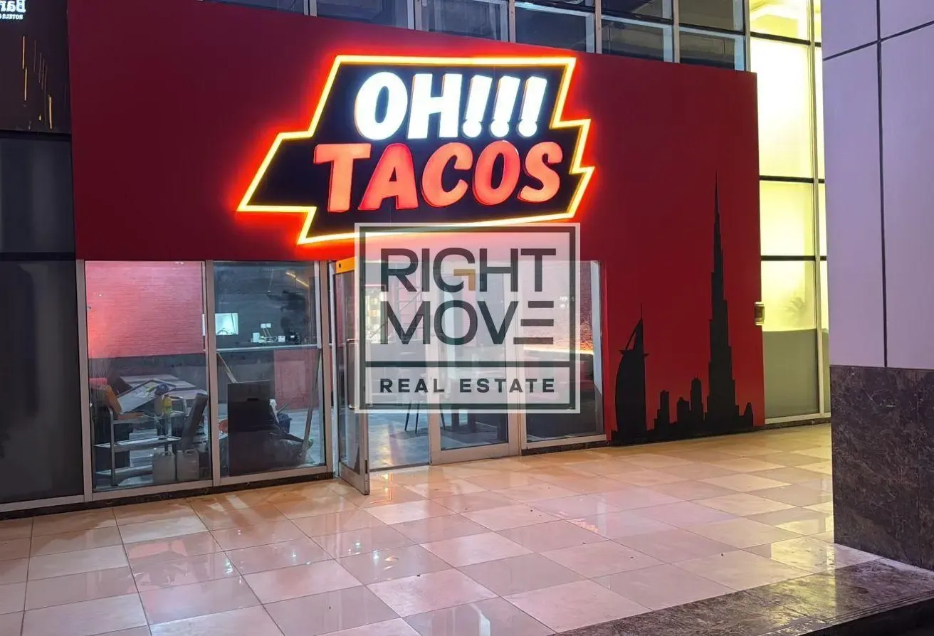 FOR SALE | VACANT SHOP | IN OXFORD TOWER