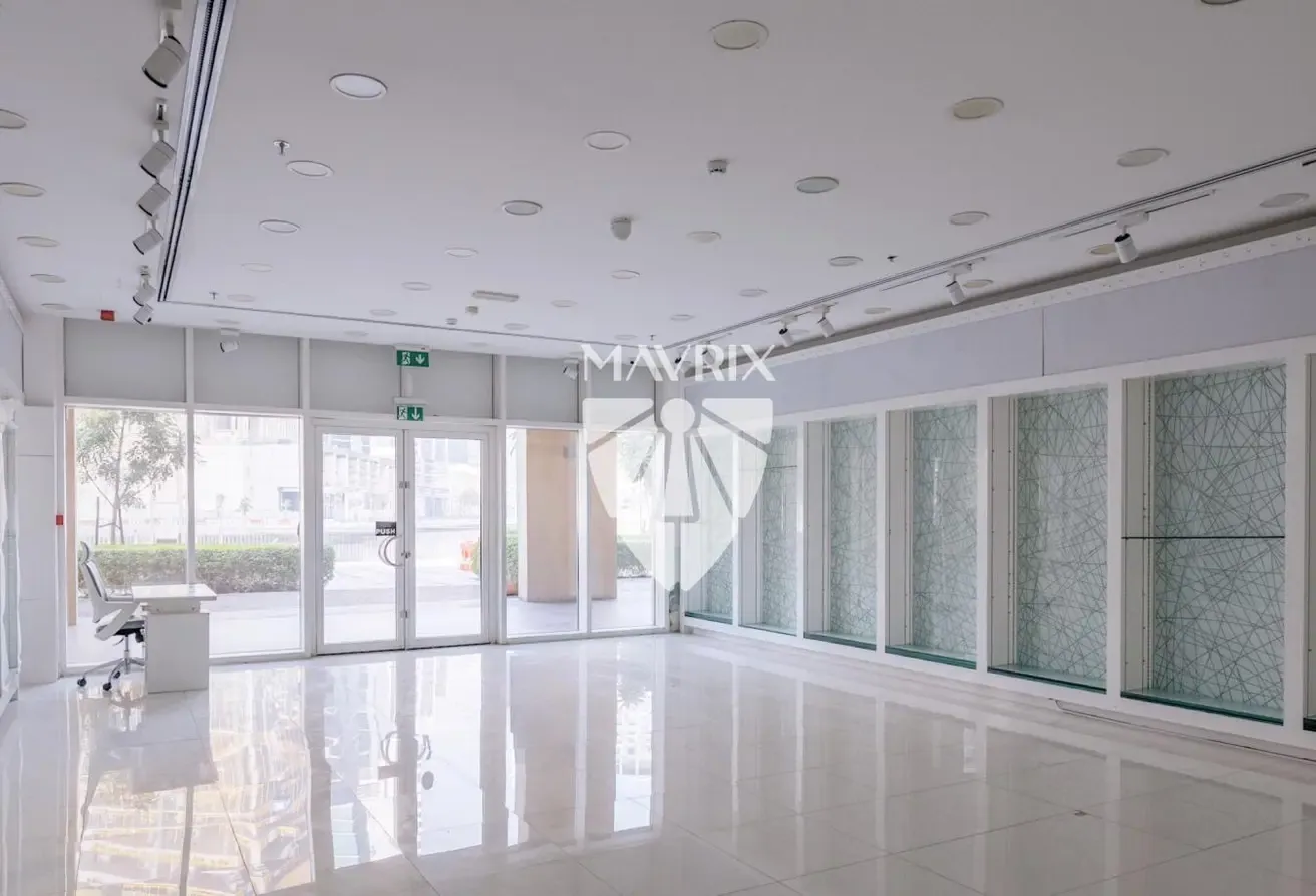 Below OP | Investor deal | Full canal view