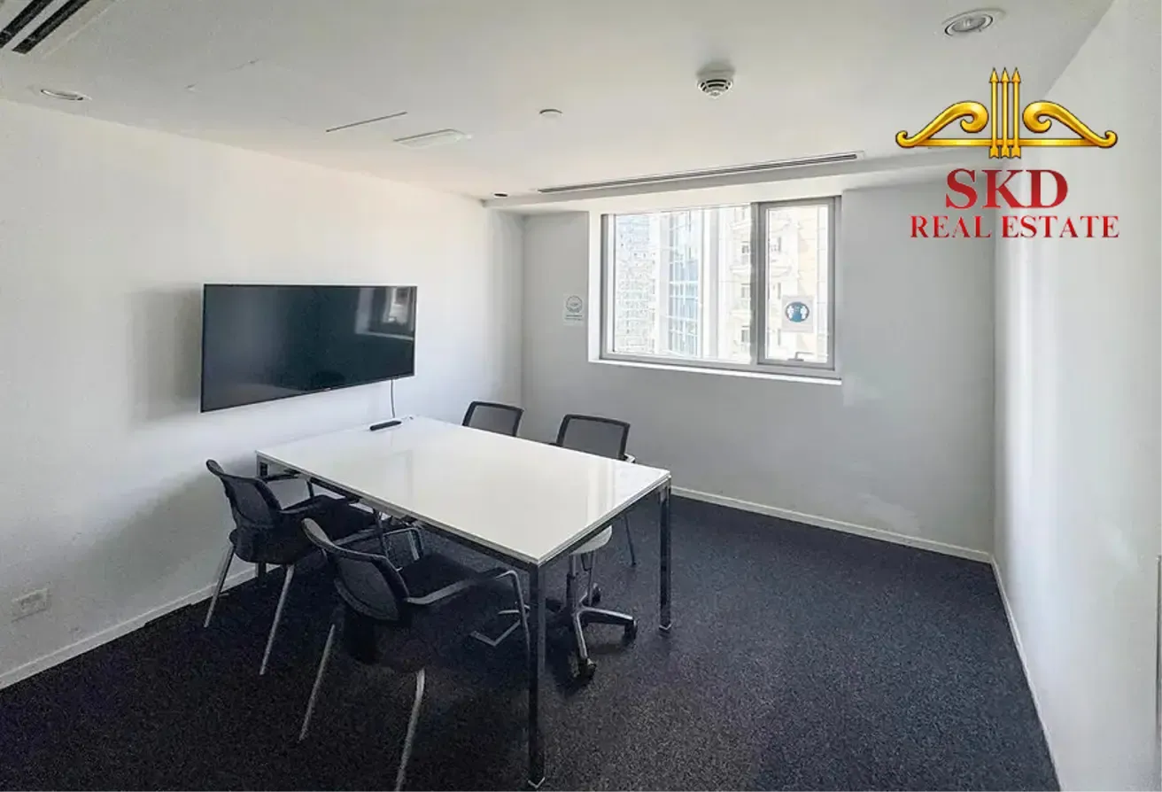 Office | Natural Light | City View | High floor