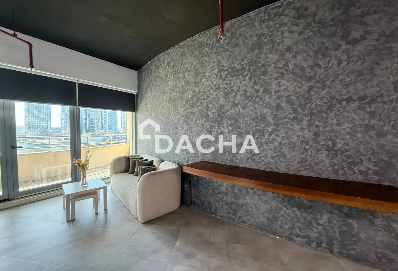 Fitted | Canal Views | Vacant in September