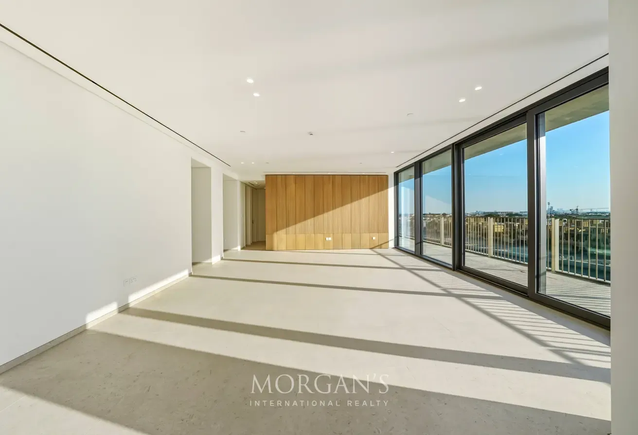 4BR Apartment | Canal Views | Unfurnished