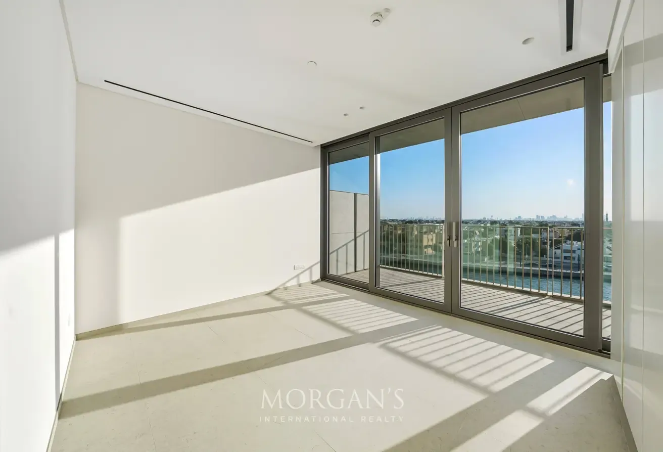 4BR Apartment | Canal Views | Unfurnished