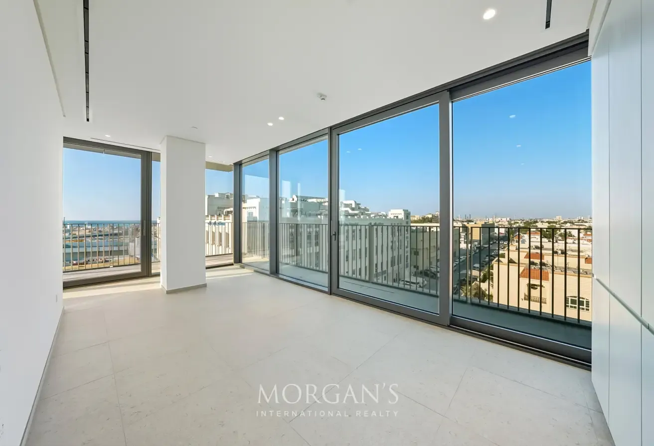 4BR Apartment | Canal Views | Unfurnished