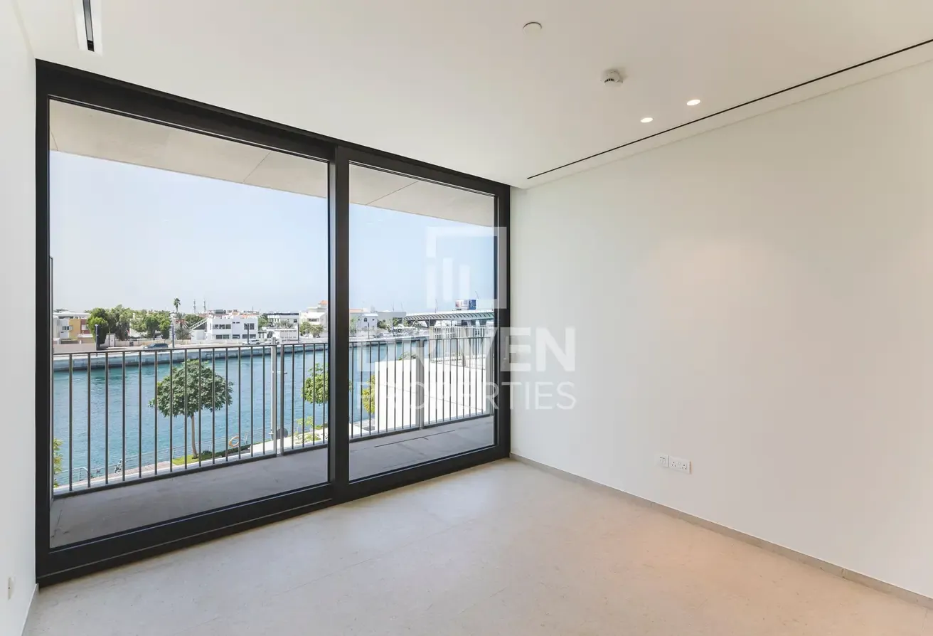 Amazing Canal View | Great Location | Negotiable