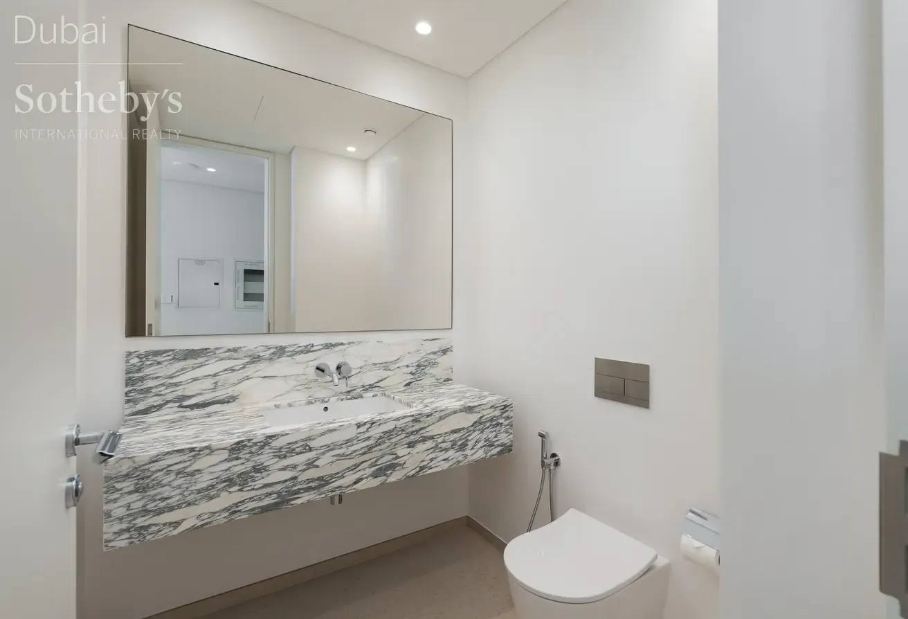 Turnkey Jumeirah Apartment With Burj Khalifa Views