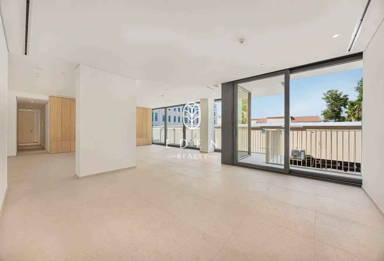 Largest 4 Bed | Low Floor | Vacant
