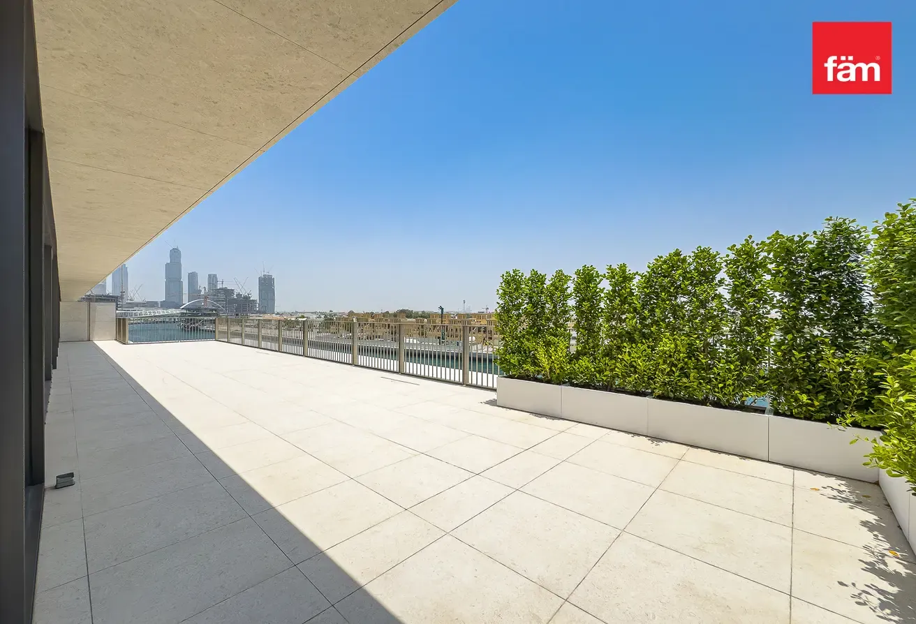 Biggest 3br | Huge Terrace| Full Canal & Sea Views