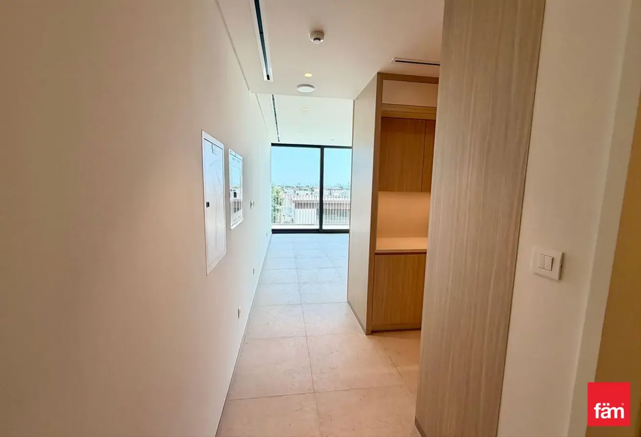 Biggest 1 Bed | Burj View | Negotiable