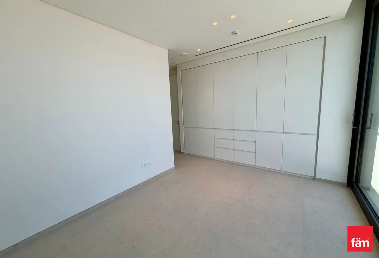 Biggest 1 Bed | Burj View | Negotiable