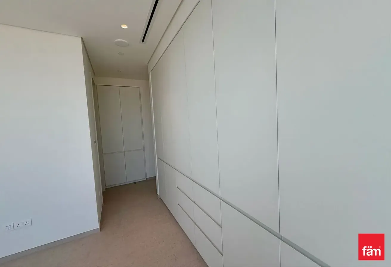 Biggest 1 Bed | Burj View | Negotiable