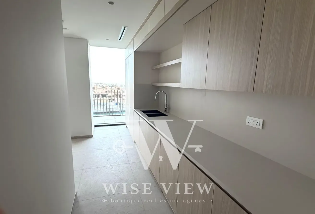 Canal View | Large Balcony | Prime Location