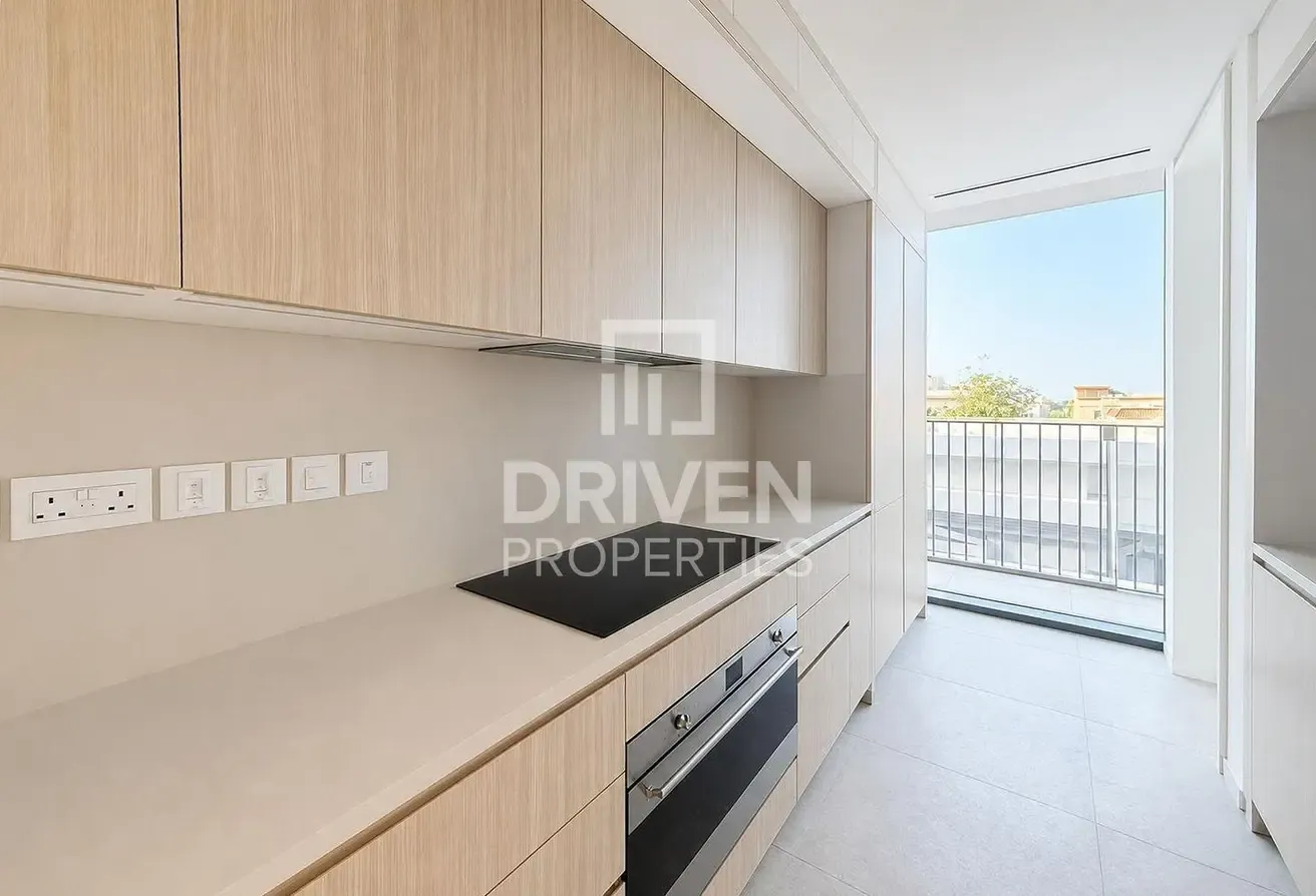 Billionaire Row | Skyline View | Great Location